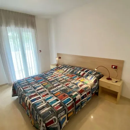 Apartament Modern In A Area In